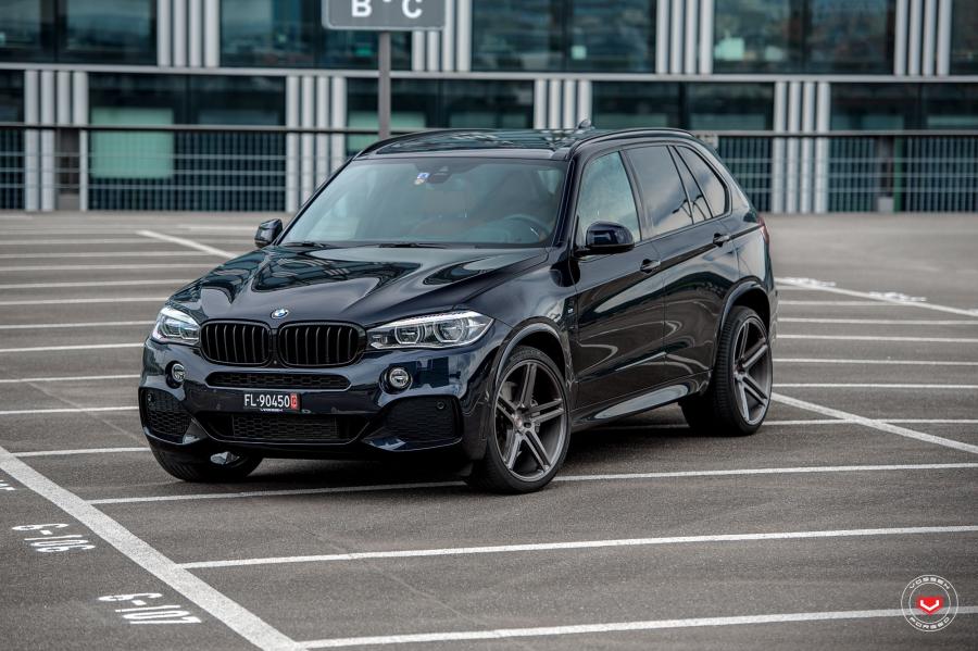  BMW X5 on Vossen Wheels (VPS-302) 2016 года  (фото 24 из 27)